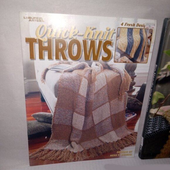 2 books - Big Needle Knit Afghans & Quick-Knit Throws 4 Fresh Designs - Picture 2 of 3
